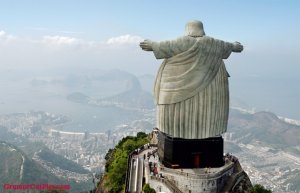 Fat-Jesus-In-Rio-De-Janeiro